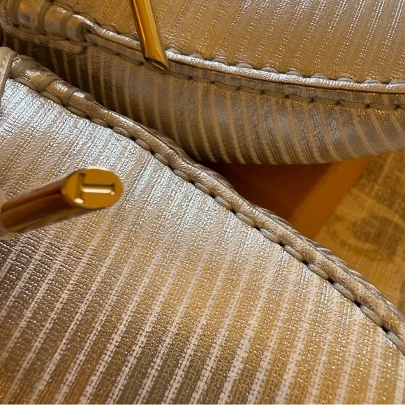 EUC Tod's Silver Stripe Leather Loafers Driving Moccasins size 9 - Picture 5 of 14